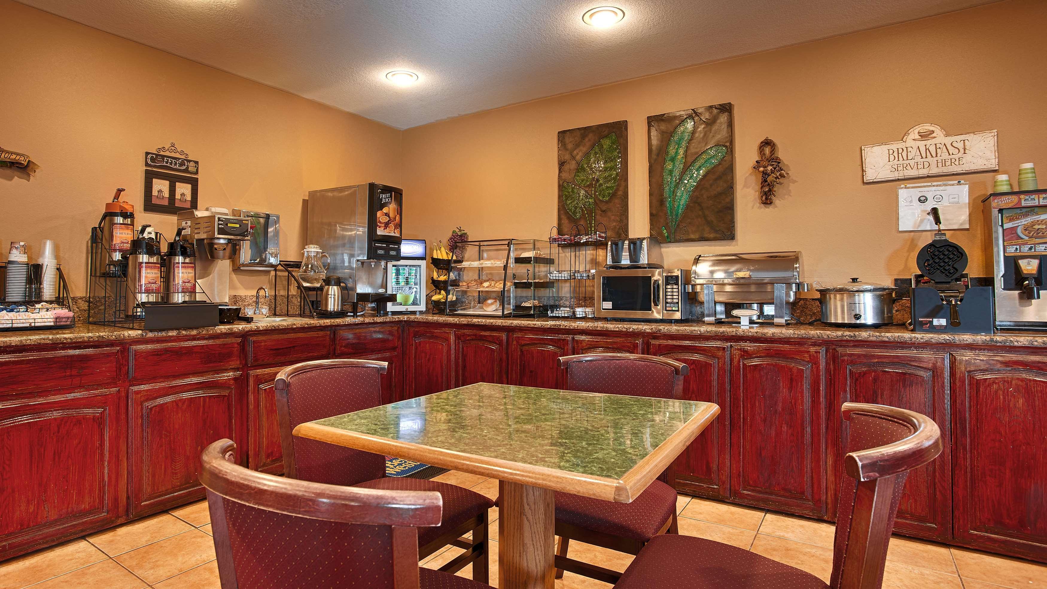 Best Western Abilene Inn And Suites Экстерьер фото