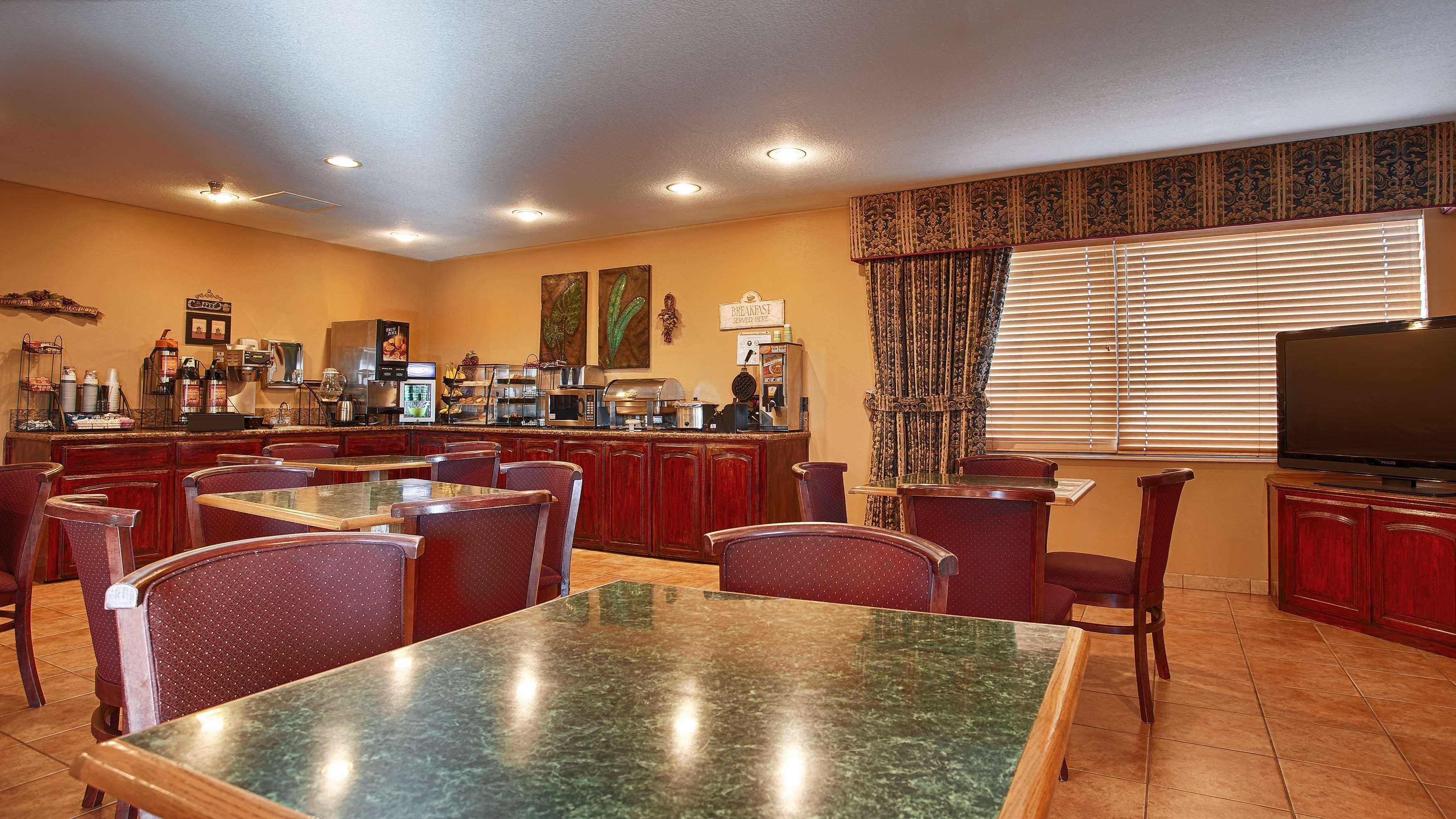 Best Western Abilene Inn And Suites Экстерьер фото